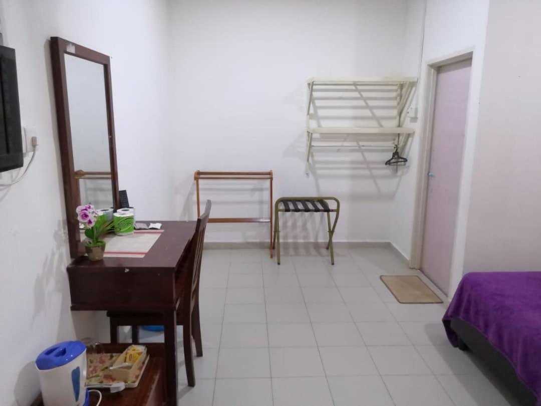 Huda Inn Пантай Ченанг Екстериор снимка