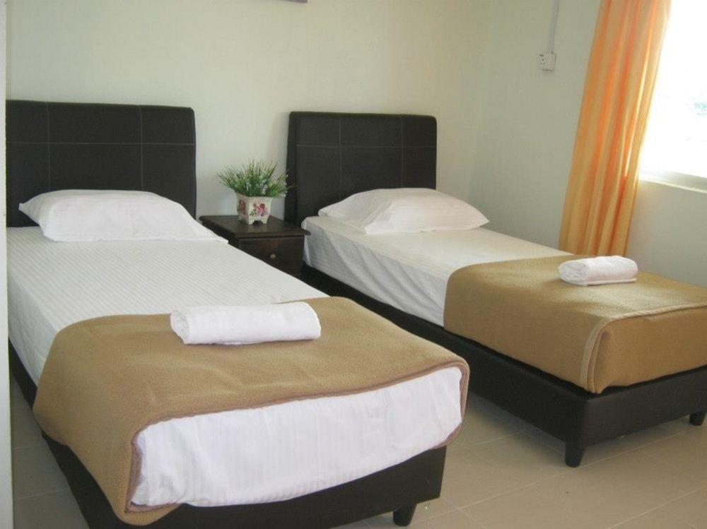Huda Inn Пантай Ченанг Екстериор снимка