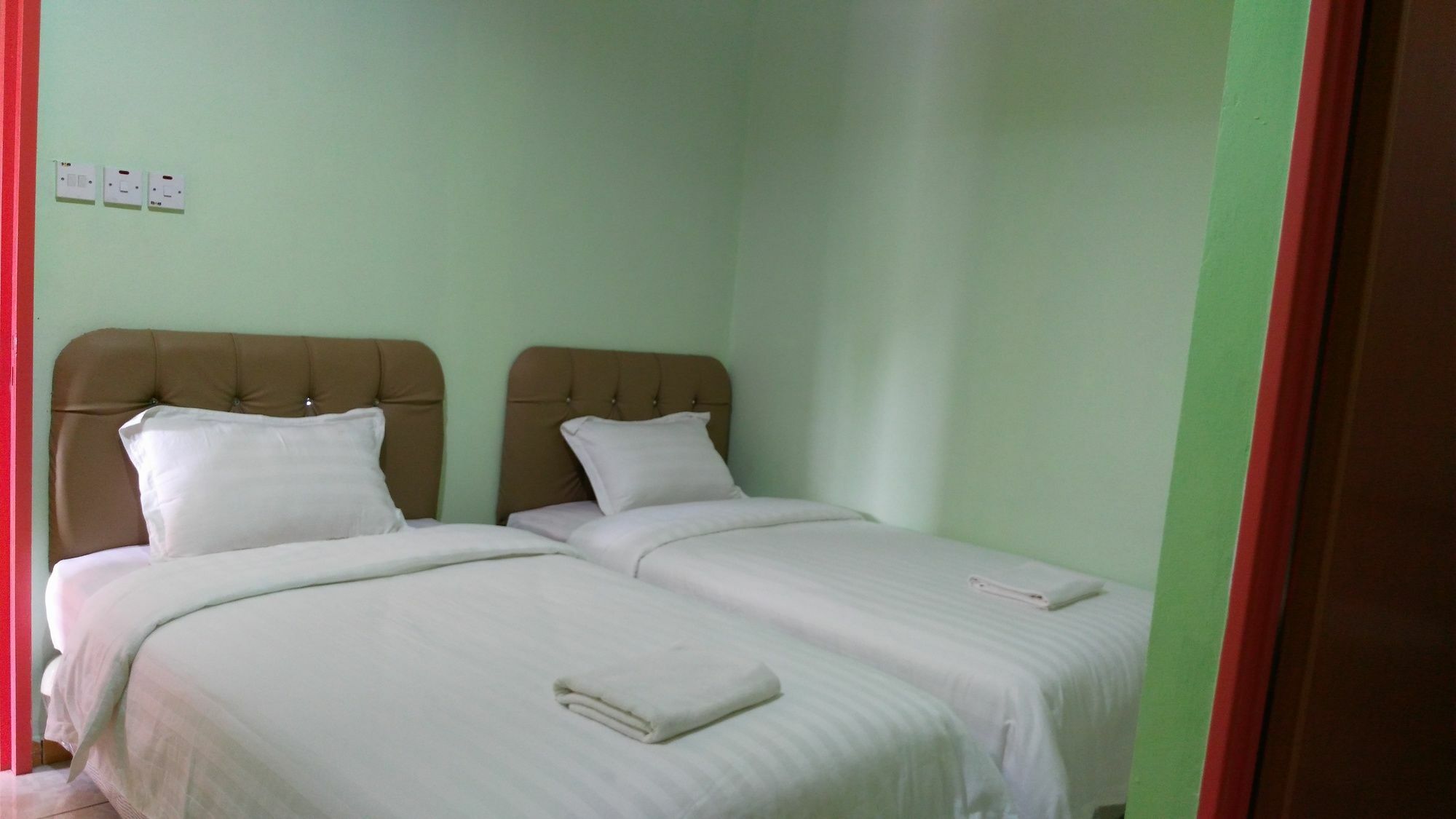 Huda Inn Пантай Ченанг Екстериор снимка